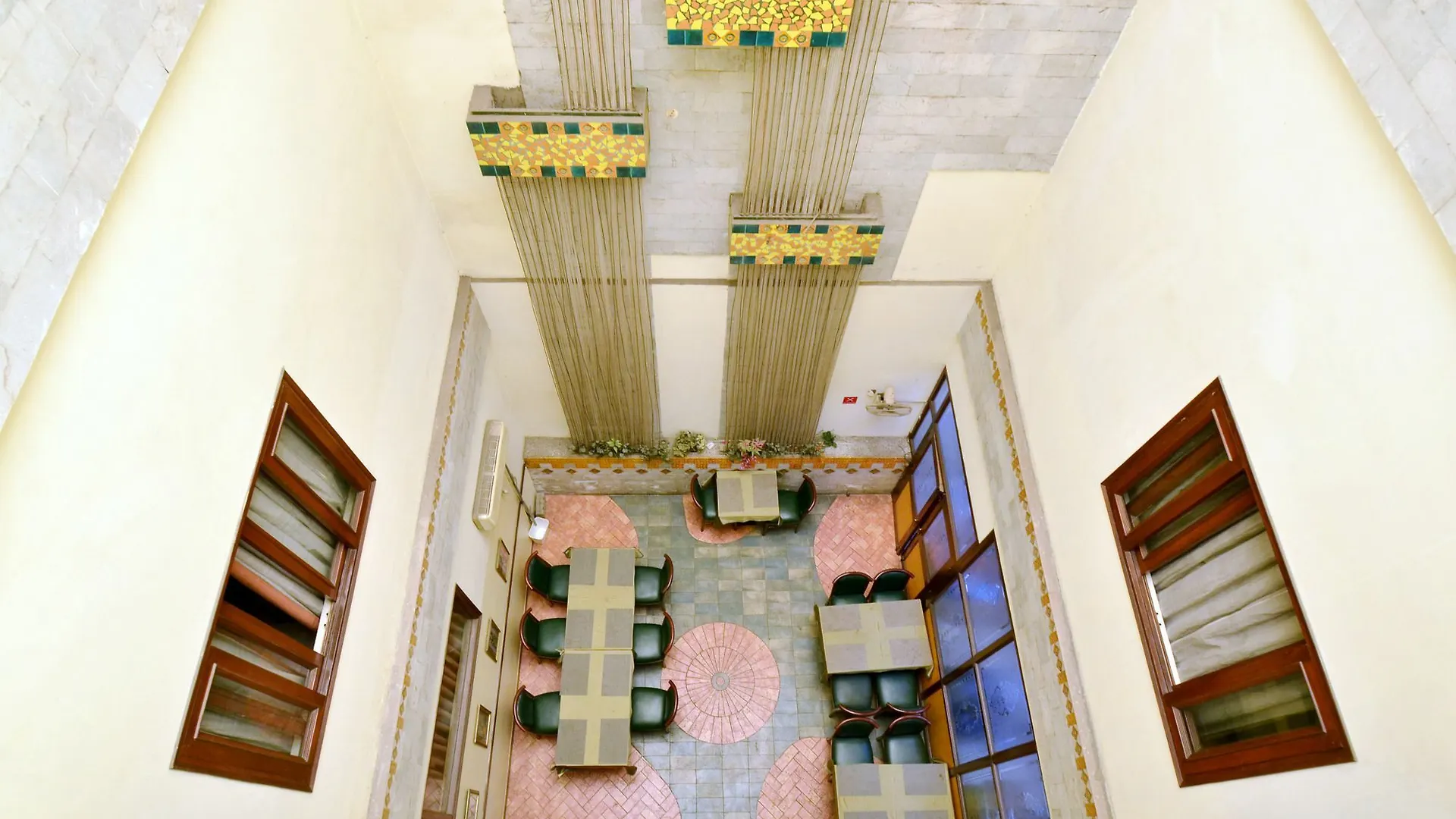 Hotel Oyo 7219 Corporate Inn Chandigarh